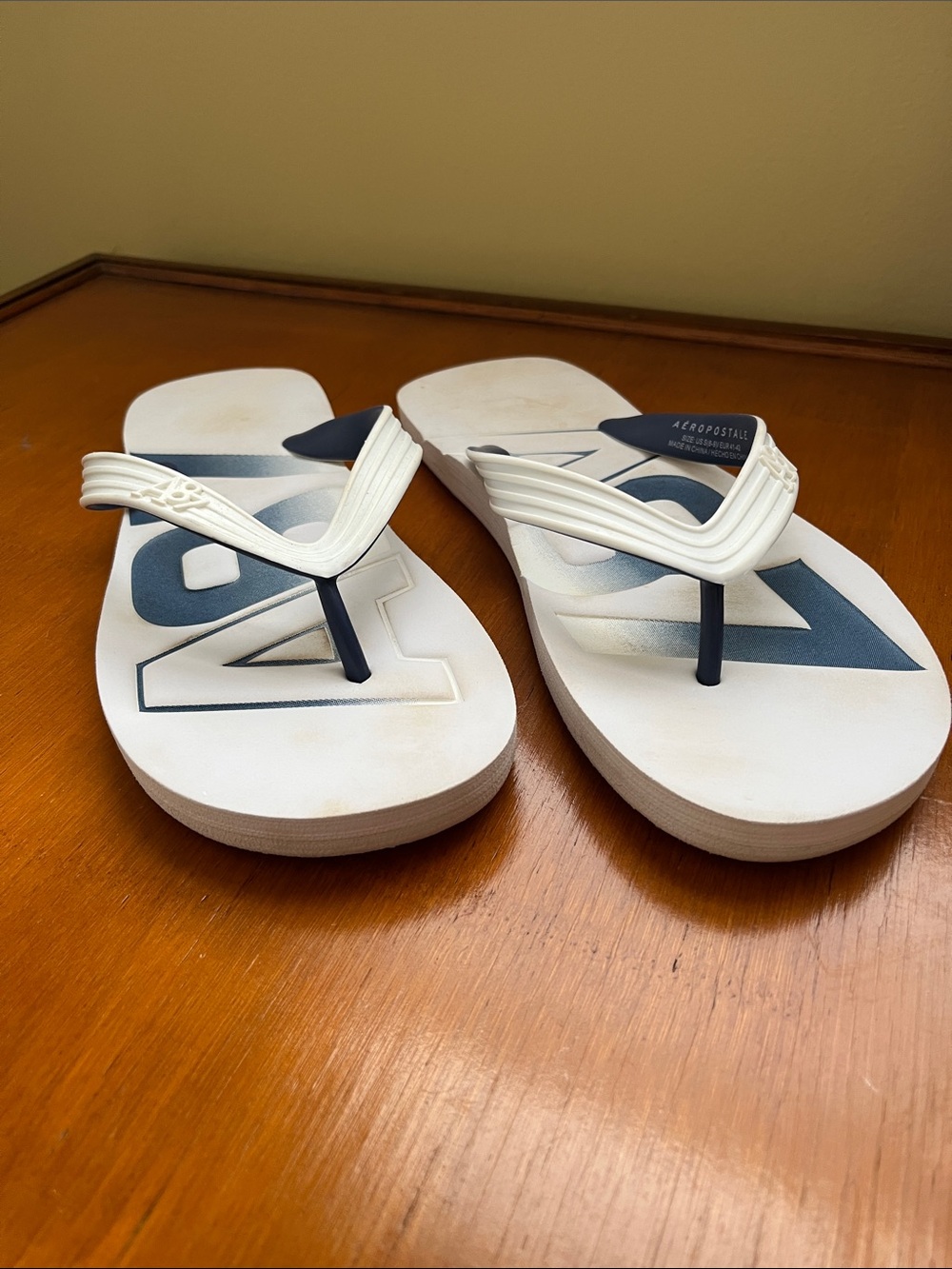 Aeropostale White and Navy Logo Thong Sandals